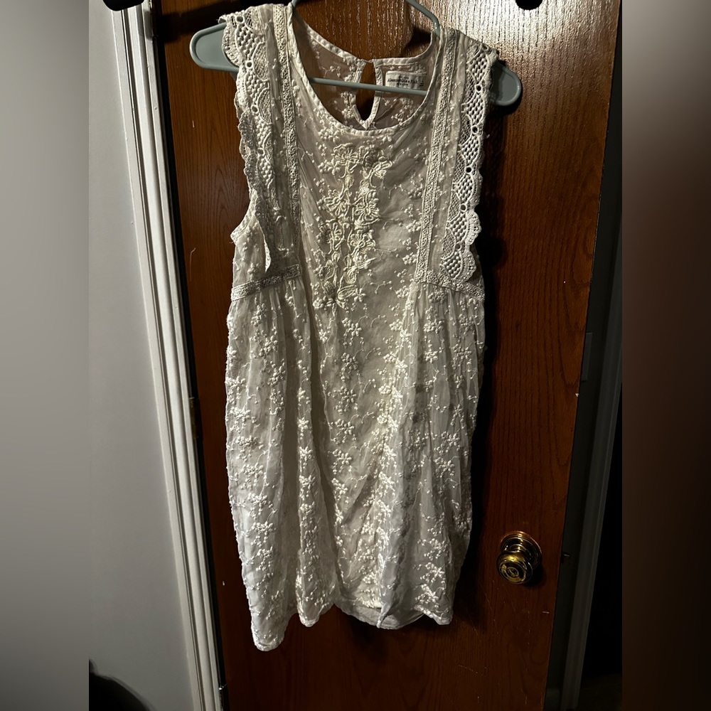 Abercrombie and Fitch Cream Lace Dress with Open Back Detail